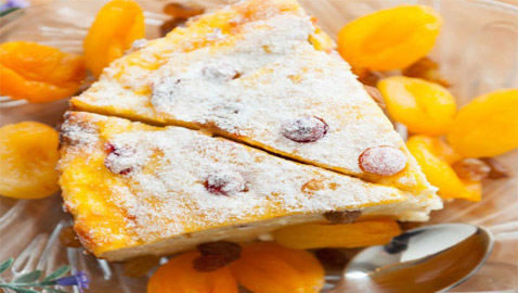 طريقة تحضير كعكة المشمش المجفف السهلة والطيبة لجميع المناسبات