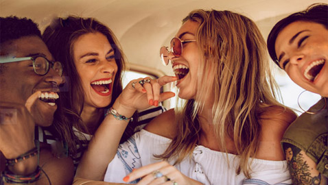 فوائد سحرية للضحك تثبت المثل القائل (اضحك تضحك لك الدنيا)