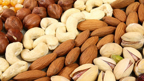 جربوا المكسرات عند السحور لصيام دون جوع