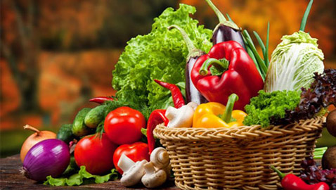 هذه فوائد الأطعمة الطازجة للبشرة والجسم