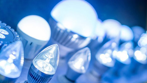 إحذروا.. مصابيح الضوء الأزرق خطيرة للغاية