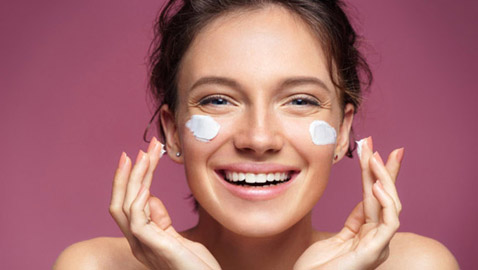 6 خطوات لبشرة مشرقة في العيد