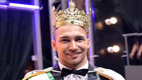 بالصور: عارض أزياء بلغاري يفوز بلقب رجل العالم 2019