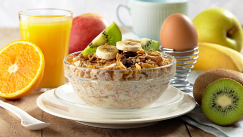 اليكم أفضل 10 أطعمة لوجبة الفطور..