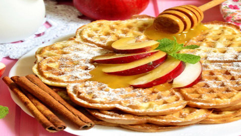 طريقة تحضير وافل التفاح والقرفة الشهي والخفيف