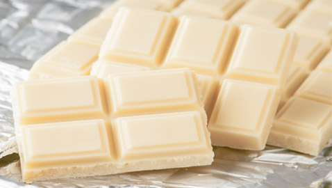 إليك أبرز فوائد الشوكولاتة البيضاء الصحية التي لا تعرفها..!