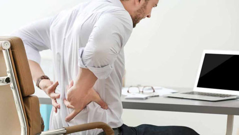 تجلط الأوردة والخرف.. مخاطر الجلوس لمدة طويلة