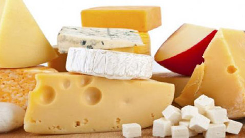  لأصحاب هذه الأمراض.. احذروا من تناول الجبن