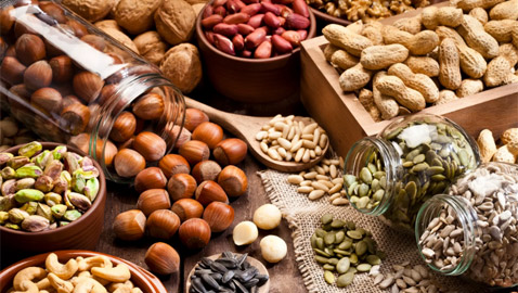 مفاجأة.. للمكسرات فائدة صحية أيضاً!