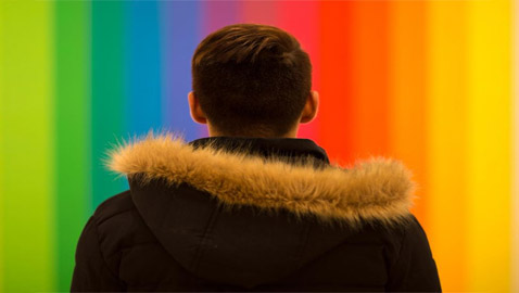 معرفة أسرار الشخصية من اللون المناسب لشهر الولادة