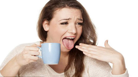 6 طرق طبيعية لعلاج حروق داخل الفم