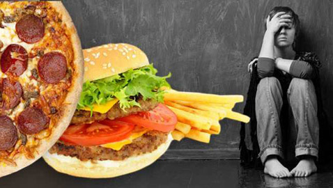 دراسة تربط بين تناول الوجبات السريعة والاكتئاب