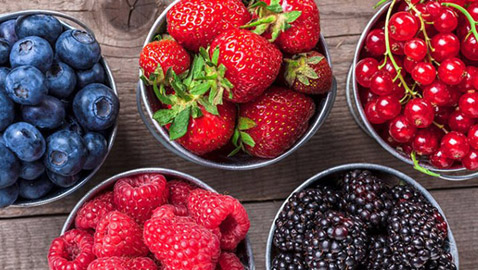 لمن يعاني البدانة.. فواكه تساعد في القضاء على دهون البطن