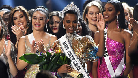 سمراء من جنوب إفريقيا تتوج ملكة جمال الكون 2019.. وتاجها يخطف الأنظار