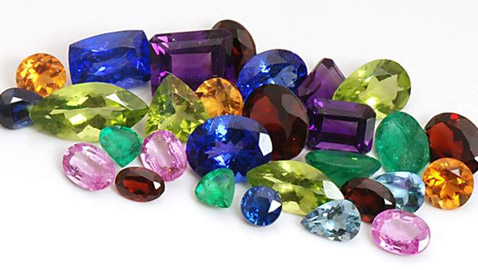 أحجار كريمة بإمكانها تغيير طاقة حياتكم.. تعرفوا عليها