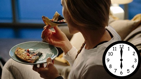 سر الرشاقة: توقف عن الأكل بعد السادسة مساءا!