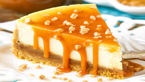 طريقة تحضير تشيز كيك بصلصة الكراميل بطعمه المميز