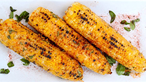 فوائد الذرة المشويّة وقيمتها الغذائية