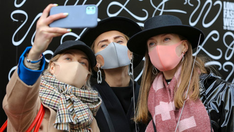 كورونا يطال الأزياء.. هذا تأثير الفيروس المباشر!