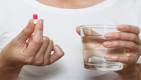 مشروبات عليك تجنبها عند تناول الدواء.. تعرف عليها!