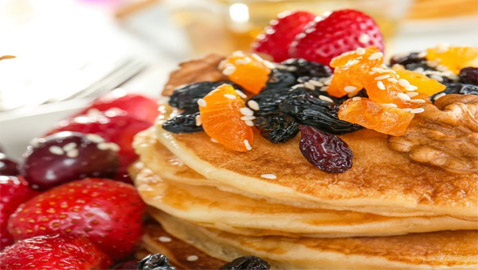 إليكم طريقة تحضير بان كيك بالفواكة للرجيم