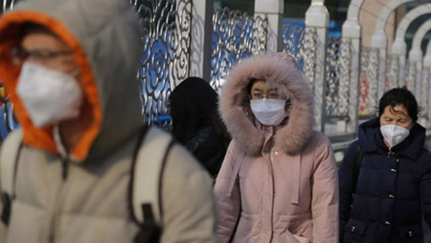 هل يعلق فيروس كورونا على الملابس؟