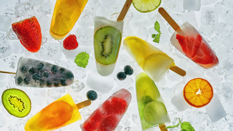 مثلجات الفاكهة بماء جوز الهند