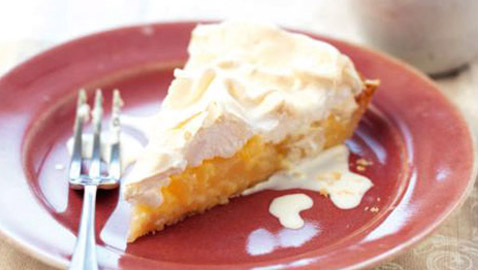 إليكم طريقة تحضير فطيرة المرنغ والأناناس المبتكرة الشهية والمميزة