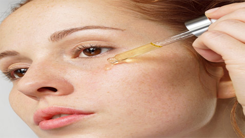 هذه هي أفضل الزيوت الأساسية المضادة للتجاعيد