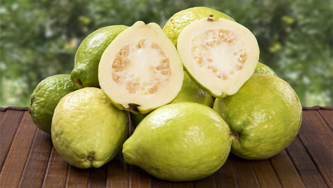 تعرفوا إلى فوائد الجوافة الصحية المدهشة.. لا يمكن تصديقها!