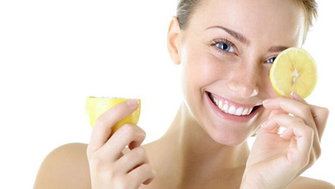 أضرار وضع الليمون على البشرة