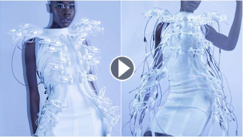 بالفيديو والصور: فستان ذكي يقرأ أفكارك ويعبِّر عنها 