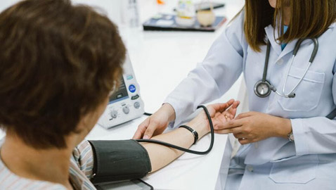 عوامل تؤثر على ضغط الدم الطبيعي