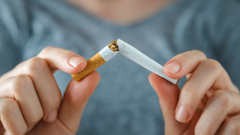 10 نصائح للإقلاع عن التدخين وتمارين وأطعمة تساعد بتطهير الرئتين