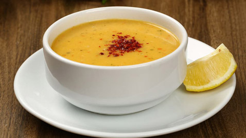 10 فوائد لتناول شوربة العدس في فصل الشتاء