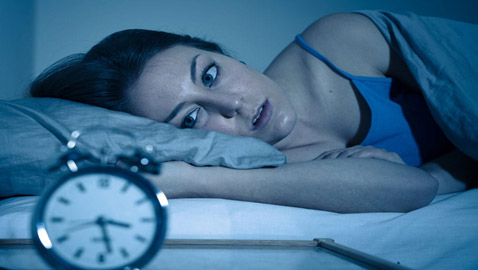 تستيقظ ليلا؟ إليك أفضل الطرق للعودة إلى النوم بغضون 10 دقائق أو أقل!