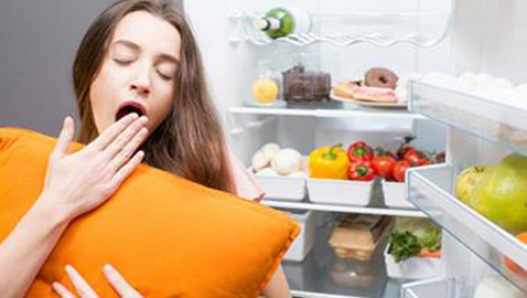 أفضل 5 أطعمة ينصح بتناولها قبل النوم