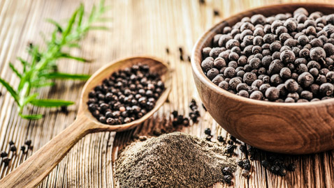 أحدها كان سبب غزوٍ دموي.. حقائق تاريخية مدهشة عن التوابل في خزانة مطبخك