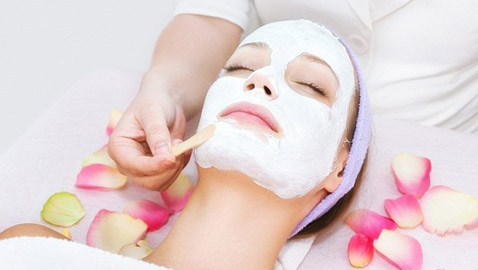 تعرّفي على أفضل الوصفات التجميلية حول العالم