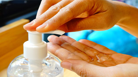 تجنبوا هذه الأخطاء الـ5 الشائعة عند استخدام معقم اليدين!