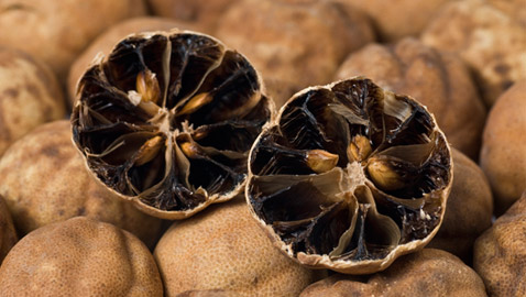 من أين يأتي؟ تعرفوا إلى الليمون الأسود وفوائده المذهلة وطرق استهلاكه