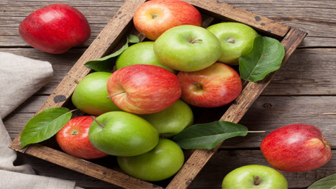 تناول تفاحة في اليوم تغنيك عن زيارة الطبيب.. حقيقة أم خرافة؟