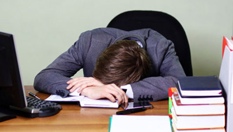 روتين حياتك الخامل قد يصيبك بـ8 أمراض خطيرة، فاحذر!