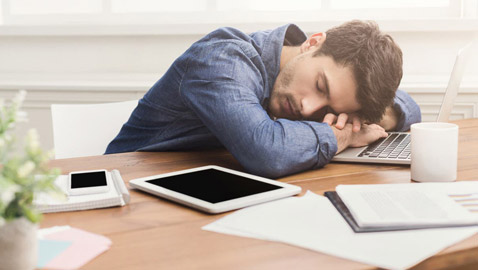 قيلولة ما بعد الظهر.. ماذا تفعل بالذهن والقلب؟